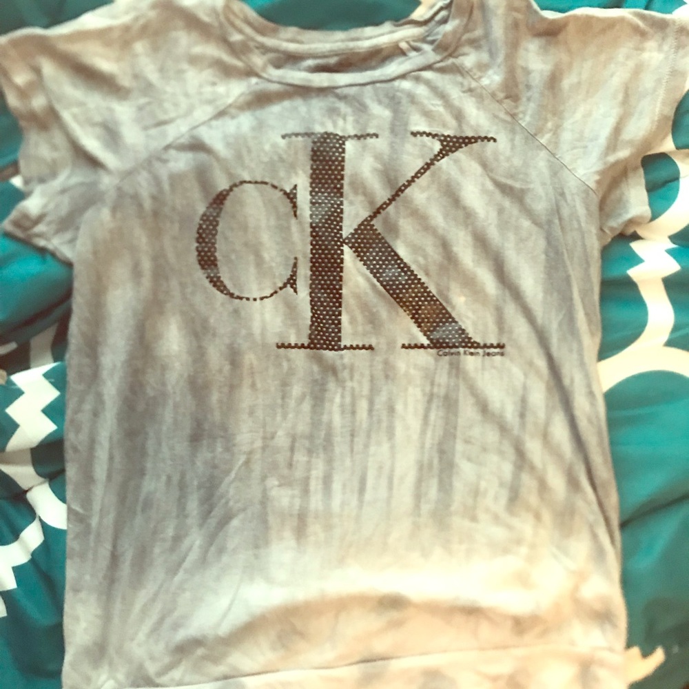 calvin klein small t shirt